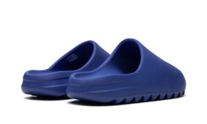 YEEZYS SLIDE “Azure”