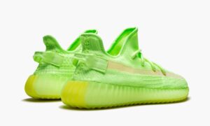 Yeezys Boost 350 V2 “Glow in the Dark”