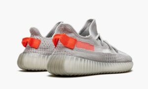 Yeezys Boost 350 V2 “Tail Light”